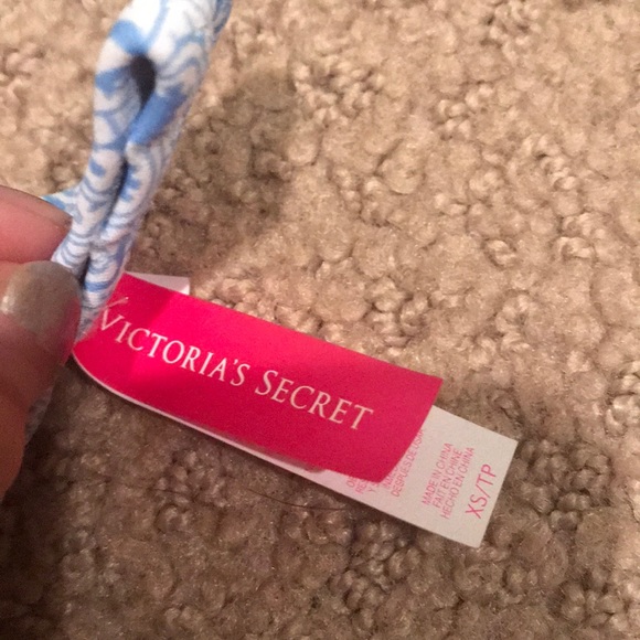 Strapless blue paisley VS bikini top - Picture 4 of 4